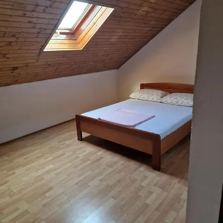 Apartman Ivana *