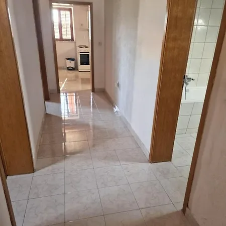 Apartment Ivana *