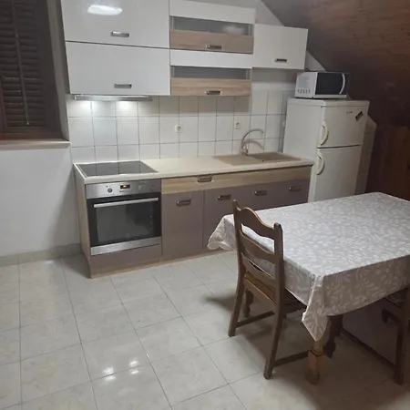 Ivana Apartment *